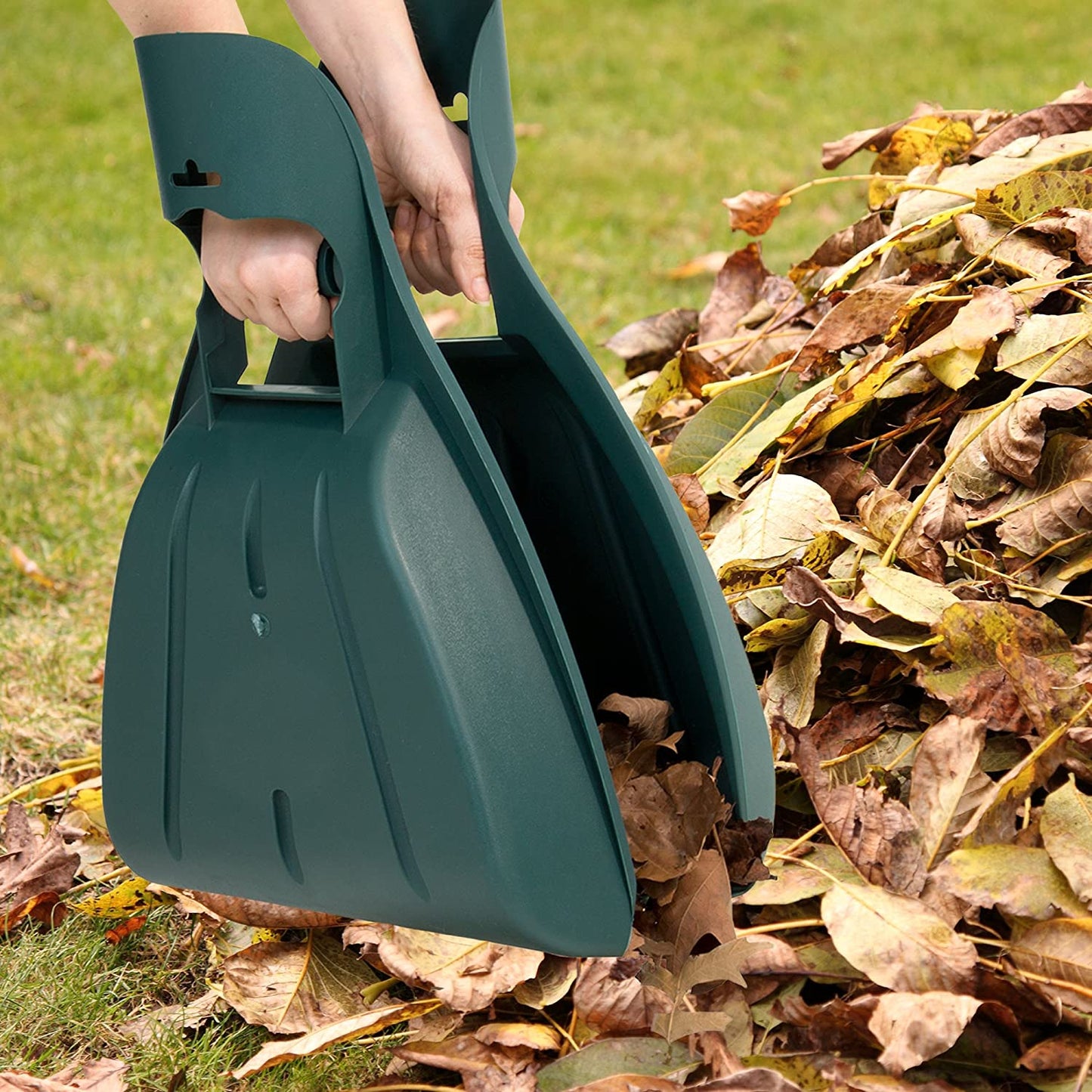 Leaf Scoops Hand Rakes - Lightweight, Durable Grabber Tool for Scooping up Leaves, Spreading Mulch, Gardening, and Yard Work by (Green)
